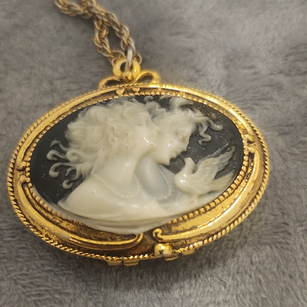 Elegant Gold and Black Cameo Pendant Necklace..corday Vintage Cream Perfume